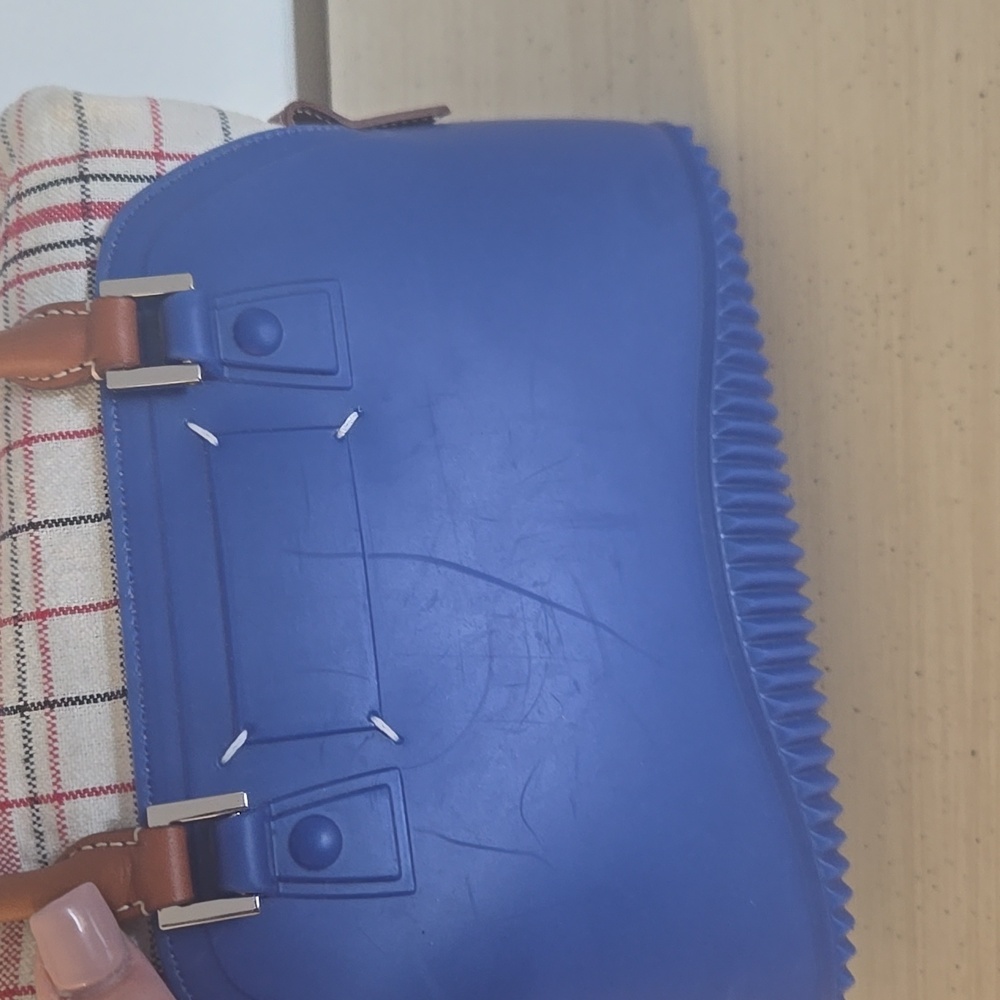 Mason Margiela 5AC Rubber Tote - Picture 14 of 14